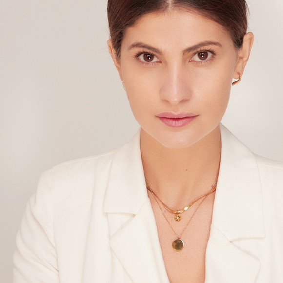 Stylish Layered Choker - Picture 6 of 7